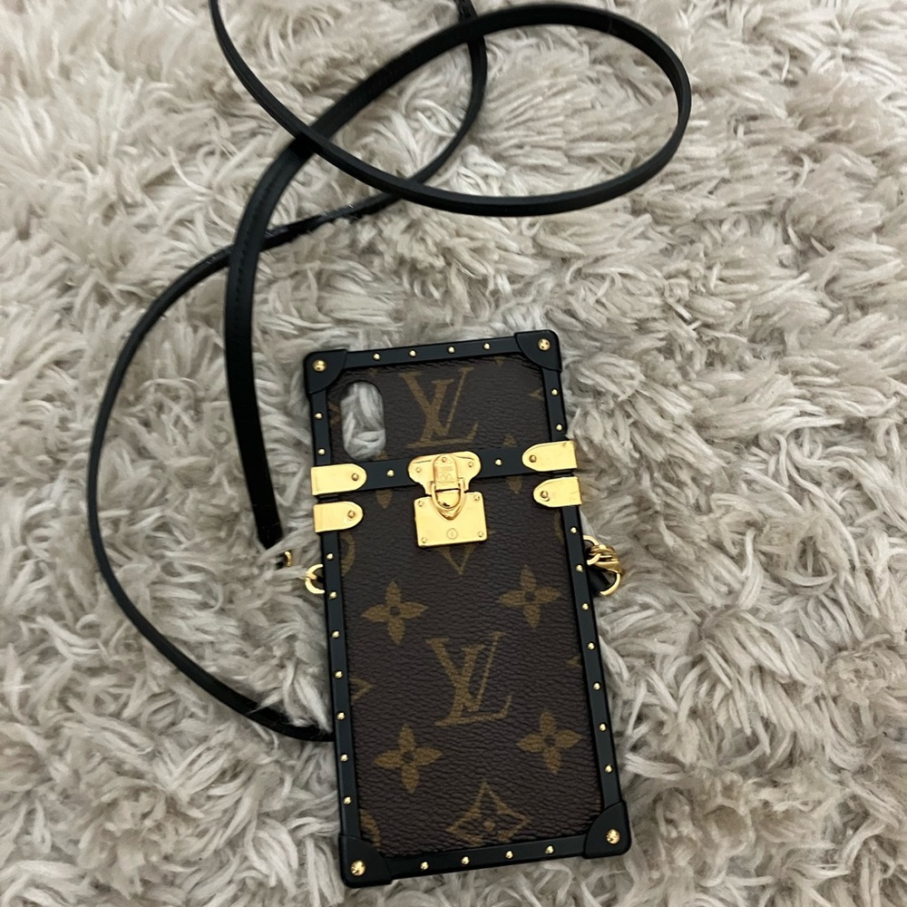 Louis Vuitton eye phone trunk - Picture 3 of 4